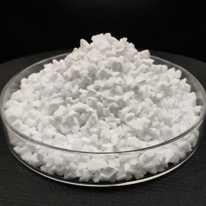 白色板狀剛玉